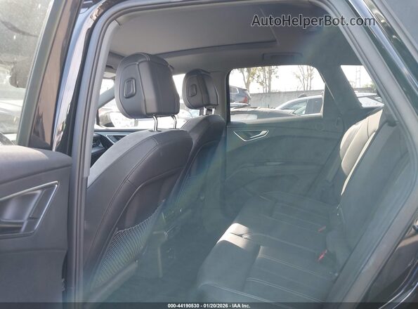 WA1H2BFZ9NP014423 2022 AUDI Q4 Black 