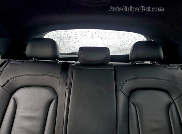 WA1HCCFS8JR026552 2018 AUDI Q3 Silver 