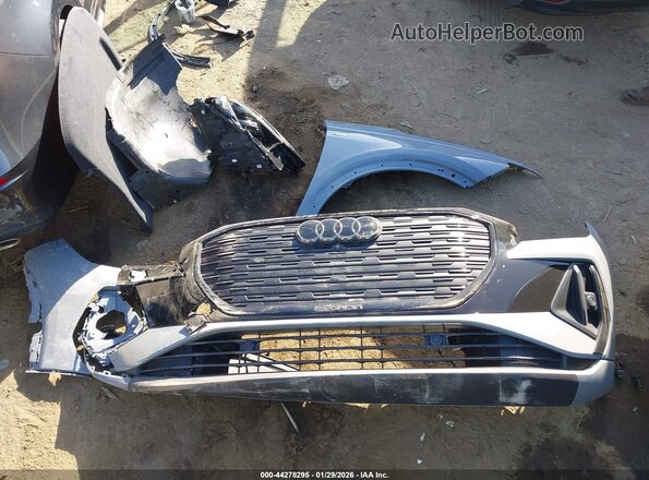 WA1KUBFZ8TP001403 2026 AUDI Q4 Gray Widok zestawu wskaźników