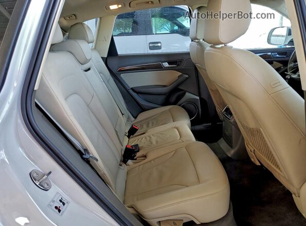 WA1L2BFP7HA025453 2017 AUDI Q5 Белый Вид задней части салона