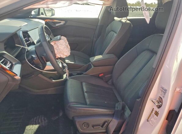 WA1L2BFZ6PP068467 2023 AUDI Q4 White 