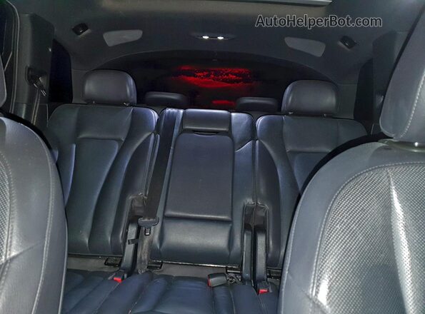 WA1LAAF70JD029667 2018 AUDI Q7 Черный Вид задних сидений