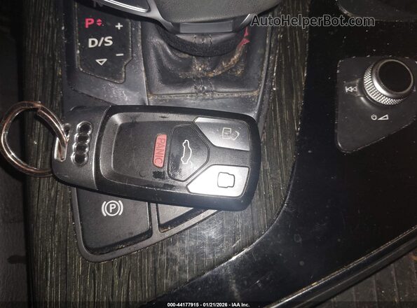WA1LAAF73KD010192 2019 AUDI Q7 Black Dashboard view