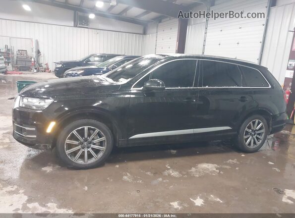 WA1LAAF73KD010192 2019 AUDI Q7 Black 360 interior view