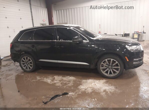 WA1LAAF73KD010192 2019 AUDI Q7 Black Rear interior view