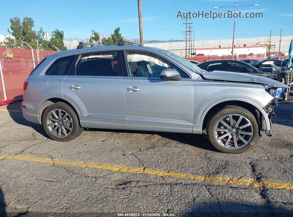 WA1LAAF74KD020097 2019 AUDI Q7 Gray სალონის 360-გრადუსიანი ხედი