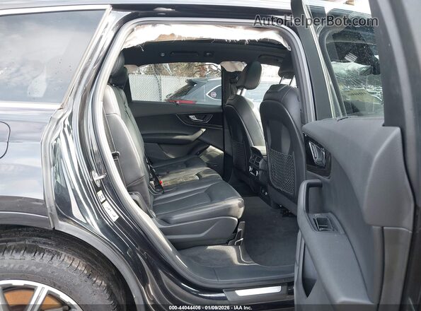 WA1LAAF79KD040040 2019 AUDI Q7 Black VIN sticker view