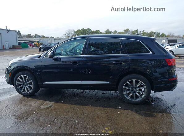 WA1LAAF79KD040040 2019 AUDI Q7 Black 360 interior view