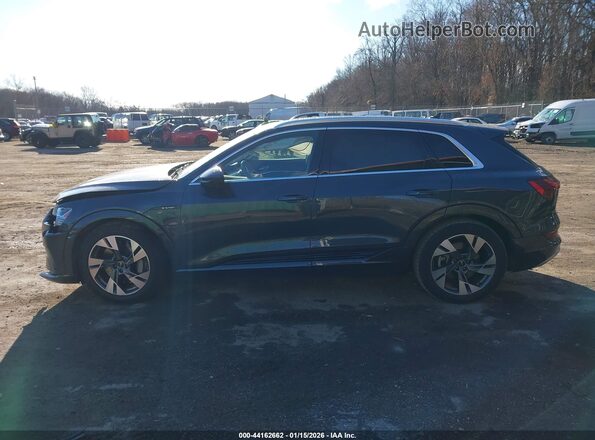 WA1LABGE0MB010040 2021 AUDI E-TRON Gray Widok wnętrza 360 stopni