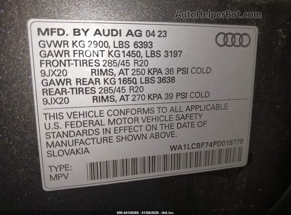WA1LCBF74PD019779 2023 AUDI Q7 Gray Widok komory silnika
