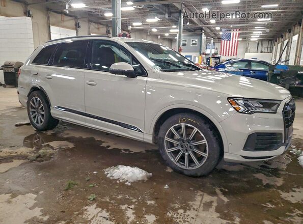 WA1LCBF7XPD022282 2023 AUDI Q7 Tan Առջևի աջ