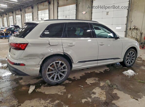 WA1LCBF7XPD022282 2023 AUDI Q7 Tan Հետևի աջ