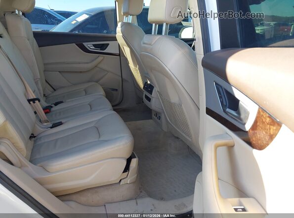 WA1LHAF76KD039570 2019 AUDI Q7 White VIN კოდის სტიკერის ხედი