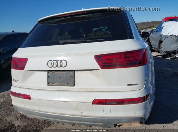 WA1LHAF76KD039570 2019 AUDI Q7 White 