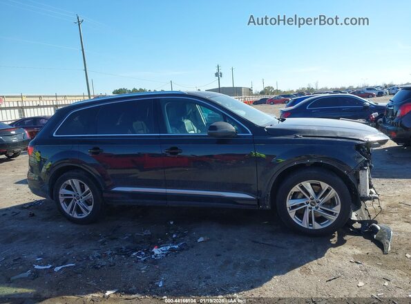 WA1LXBF78PD008689 2023 AUDI Q7 Black Vista interior trasera