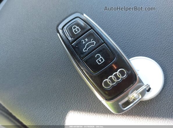 WA1LXBF78PD008689 2023 AUDI Q7 Black Vista del salpicadero