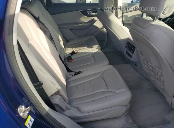 WA1LXBF79ND006740 2022 AUDI Q7 Blue Rear interior view