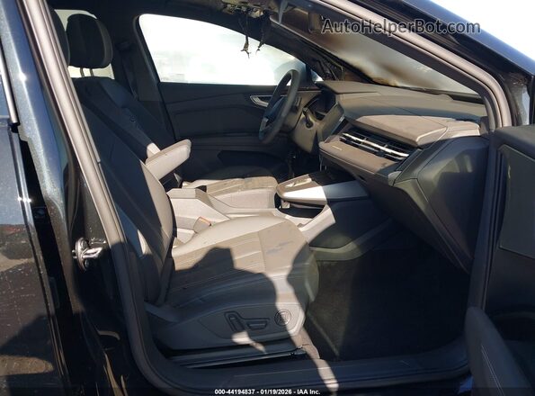 WA1MUBFZ7SP064919 2025 AUDI Q4 Black 