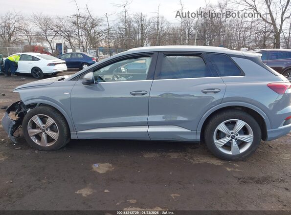 WA1MUBFZ9RP046268 2024 AUDI Q4 Gray სალონის 360-გრადუსიანი ხედი