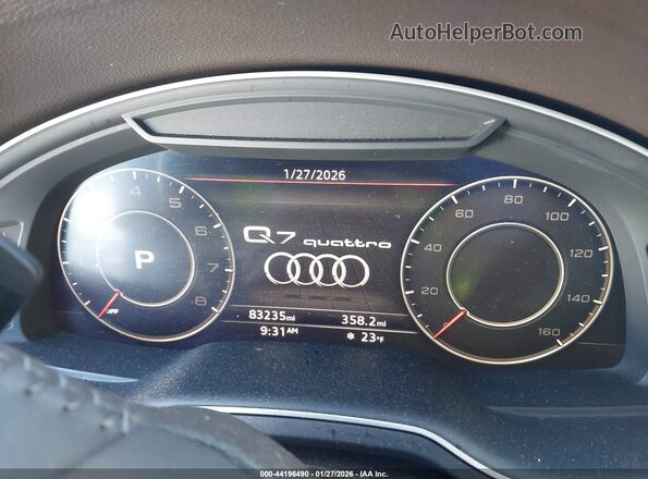 WA1VAAF75JD013344 2018 AUDI Q7 White Widok tylnych siedzeń