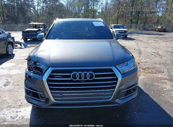 WA1VAAF77JD054025 2018 AUDI Q7 Gray ხელსაწყოთა პანელის ხედი