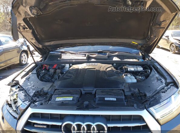 WA1VAAF77JD054025 2018 AUDI Q7 Gray უკანა ხედი