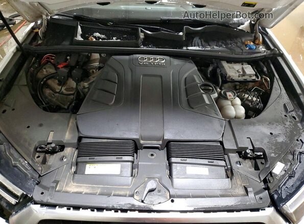 WA1VAAF79JD025013 2018 AUDI Q7 White Շարժիչի բաժամունքի տեսք