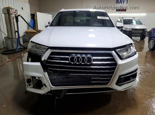 WA1VAAF79JD025013 2018 AUDI Q7 White Դիմացի տեսք