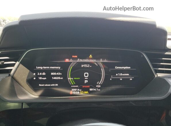 WA1VAAGEXMB030735 2021 AUDI E-TRON Black Instrument cluster view