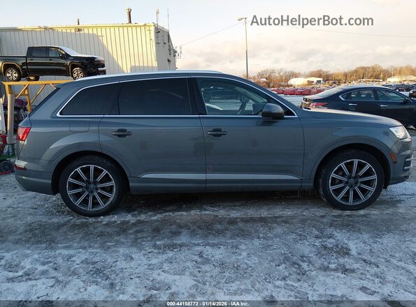 WA1VABF70HD049765 2017 AUDI Q7 Gray 360 interior view