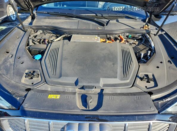 WA1VABGE2KB011440 2019 AUDI E-TRON Black Вид підкапотного простору