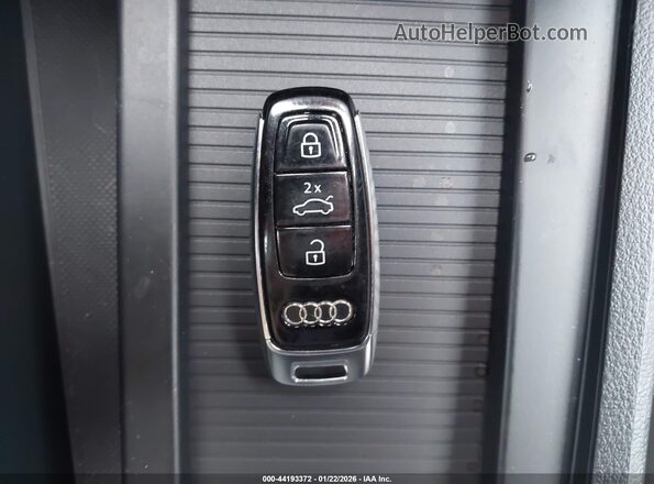 WA1VABGE4NB023528 2022 AUDI E-TRON Black Առջևի վահանակի տեսք