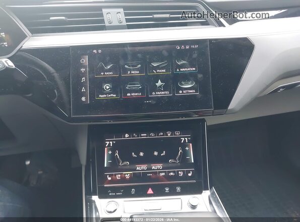 WA1VABGE4NB023528 2022 AUDI E-TRON Black 