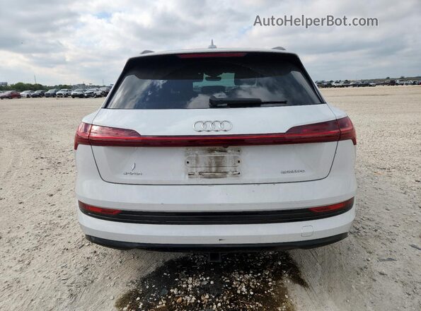 WA1VABGE8MB020792 2021 AUDI E-TRON Белый Вид сзади