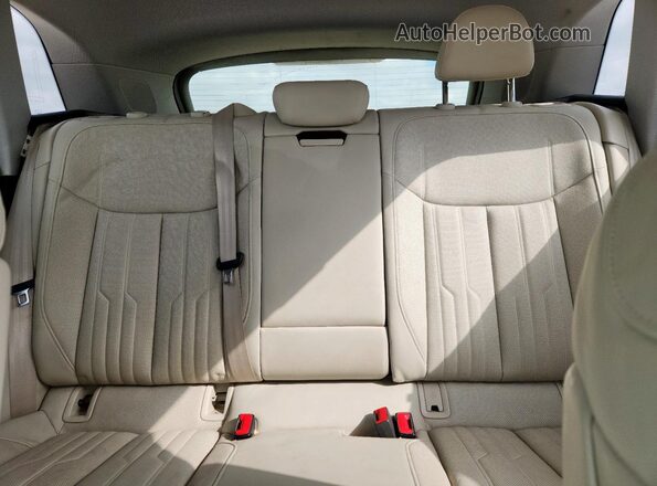 WA1VABGE8MB020792 2021 AUDI E-TRON Белый Вид задних сидений