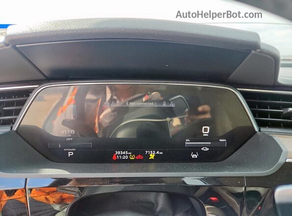 WA1VABGE8MB020792 2021 AUDI E-TRON Белый Вид щитка приборов