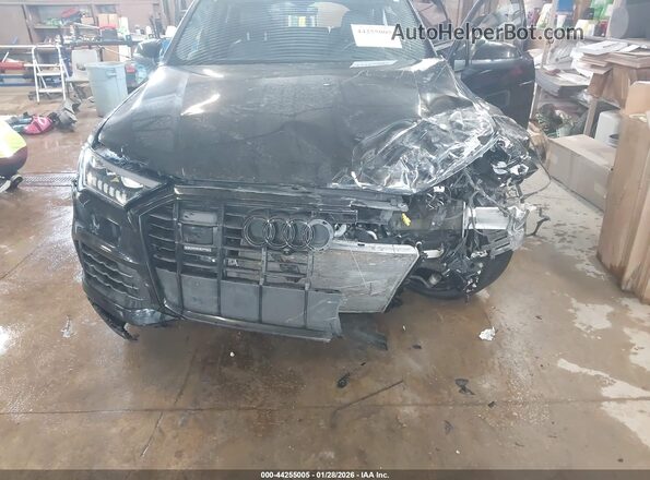 WA1VXBF72ND007804 2022 AUDI Q7 Black Widok z przodu