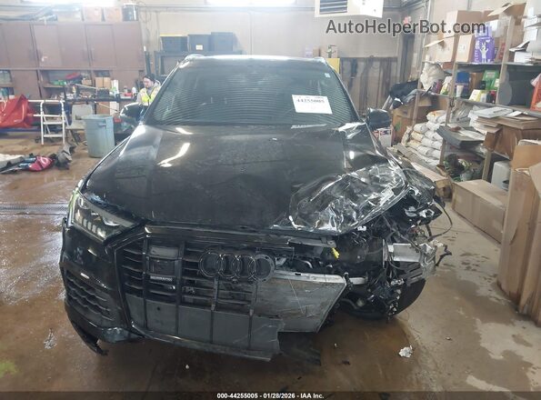 WA1VXBF72ND007804 2022 AUDI Q7 Black Widok wnętrza z tyłu