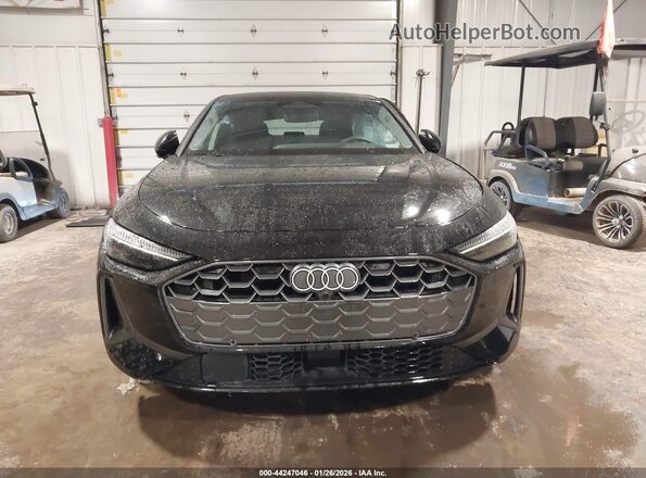 WAU2BCFU3SN060405 2025 AUDI ALL Black Vista del salpicadero