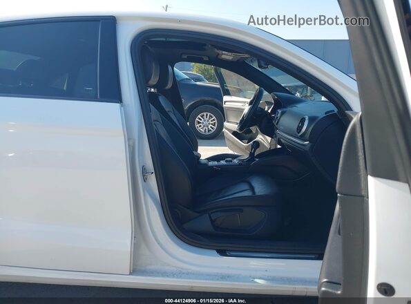 WAUAUGFF7LA103845 2020 AUDI OTHER White Widok wnętrza z przodu