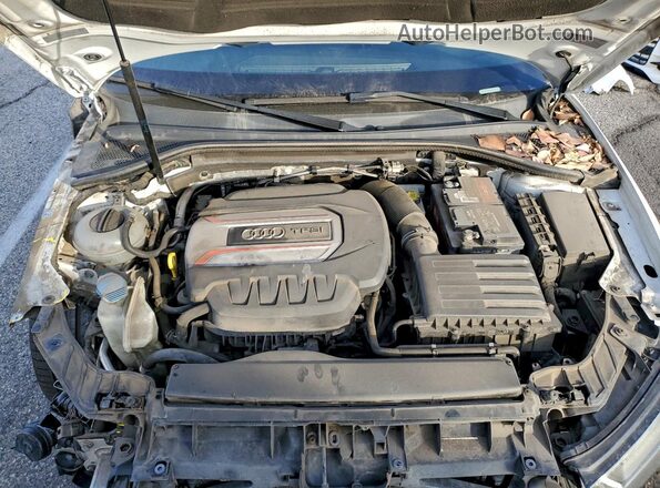 WAUB1GFF5G1096770 2016 AUDI S3 White Вид задньої частини салону