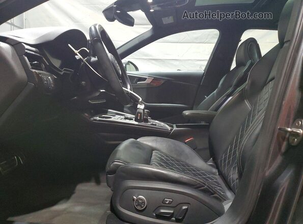 WAUB4AF48KA030953 2019 AUDI S4 Gray Widok wnętrza z przodu