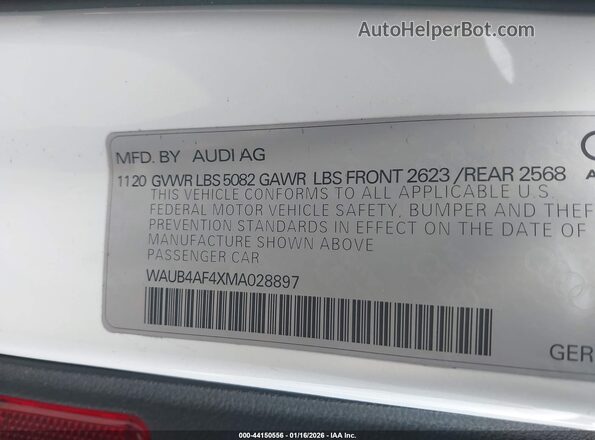 WAUB4AF4XMA028897 2021 AUDI S4 White Engine compartment view