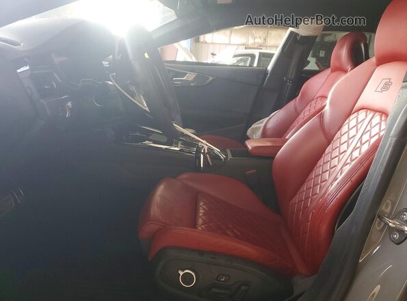 WAUB4CF5XNA015458 2022 AUDI S5 Серый Вид салона спереди