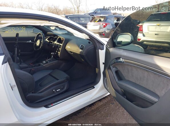WAUC4AFR5GA045174 2016 AUDI S5 White Front interior view