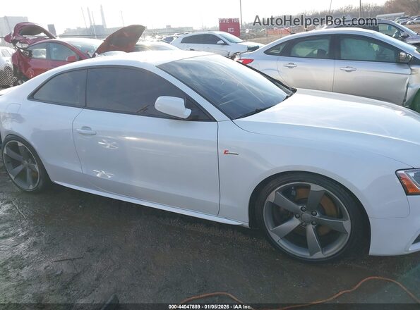 WAUC4AFR5GA045174 2016 AUDI S5 White Rear interior view