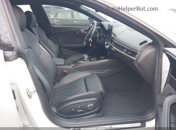 WAUC4CF50PA057483 2023 AUDI S5 White Vista interior delantera