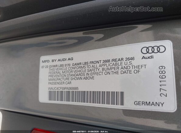 WAUC4CF59PA068885 2023 AUDI S5 Green Vista del compartimento del motor