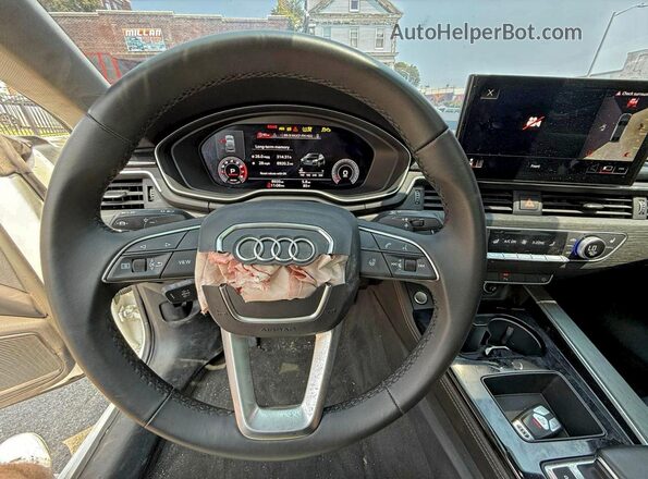 WAUCBCF5XMA061395 2021 AUDI OTHER White Առջևի վահանակի տեսք