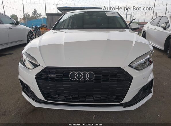 WAUCBCF5XPA034217 2023 AUDI OTHER White ხელსაწყოთა პანელის ხედი